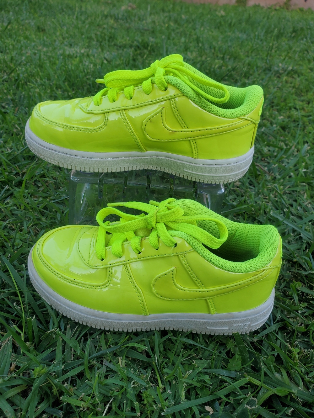 Nike Kids' Neon Green Low-Top Sneakers Unisex 10C